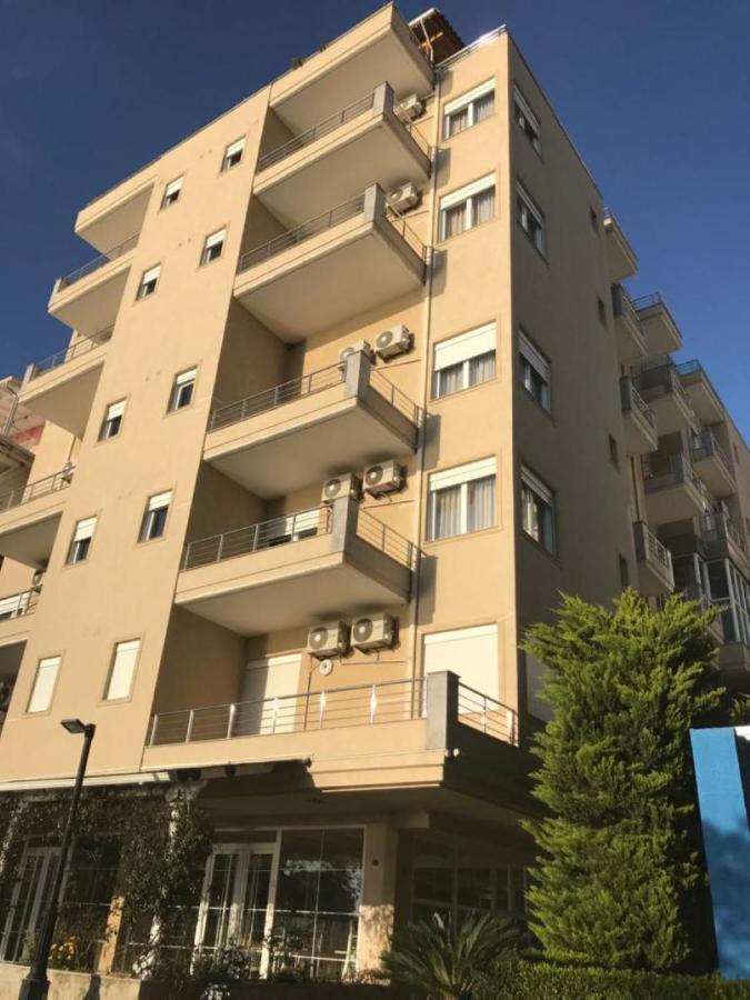 סרנדה Eval Hotel מראה חיצוני תמונה