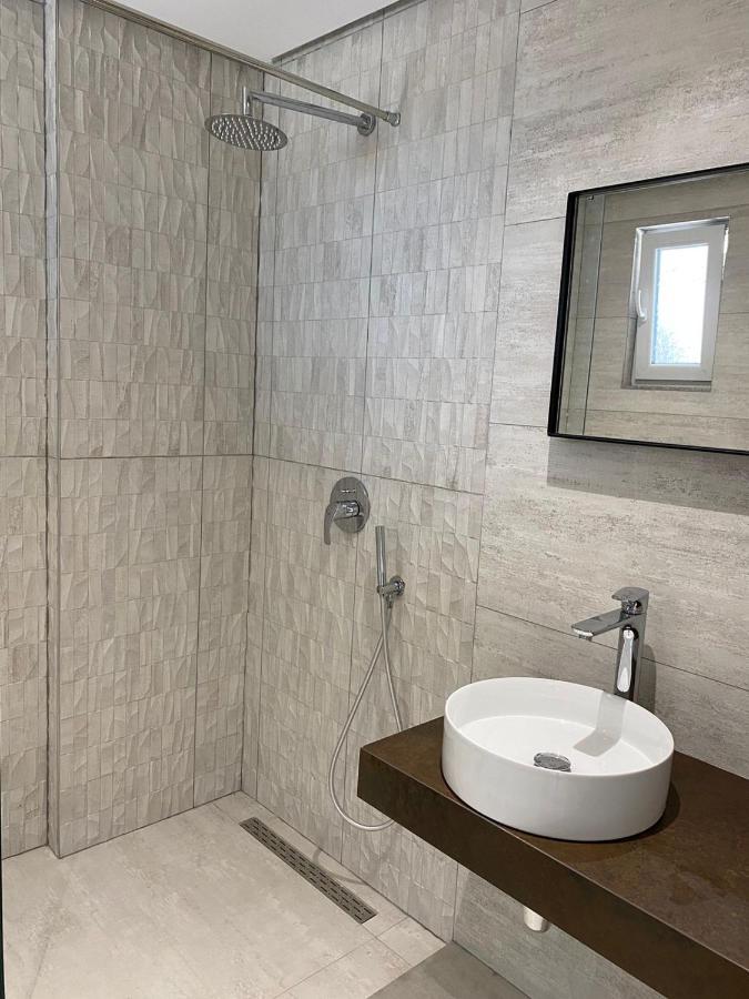 סרנדה Eval Hotel מראה חיצוני תמונה