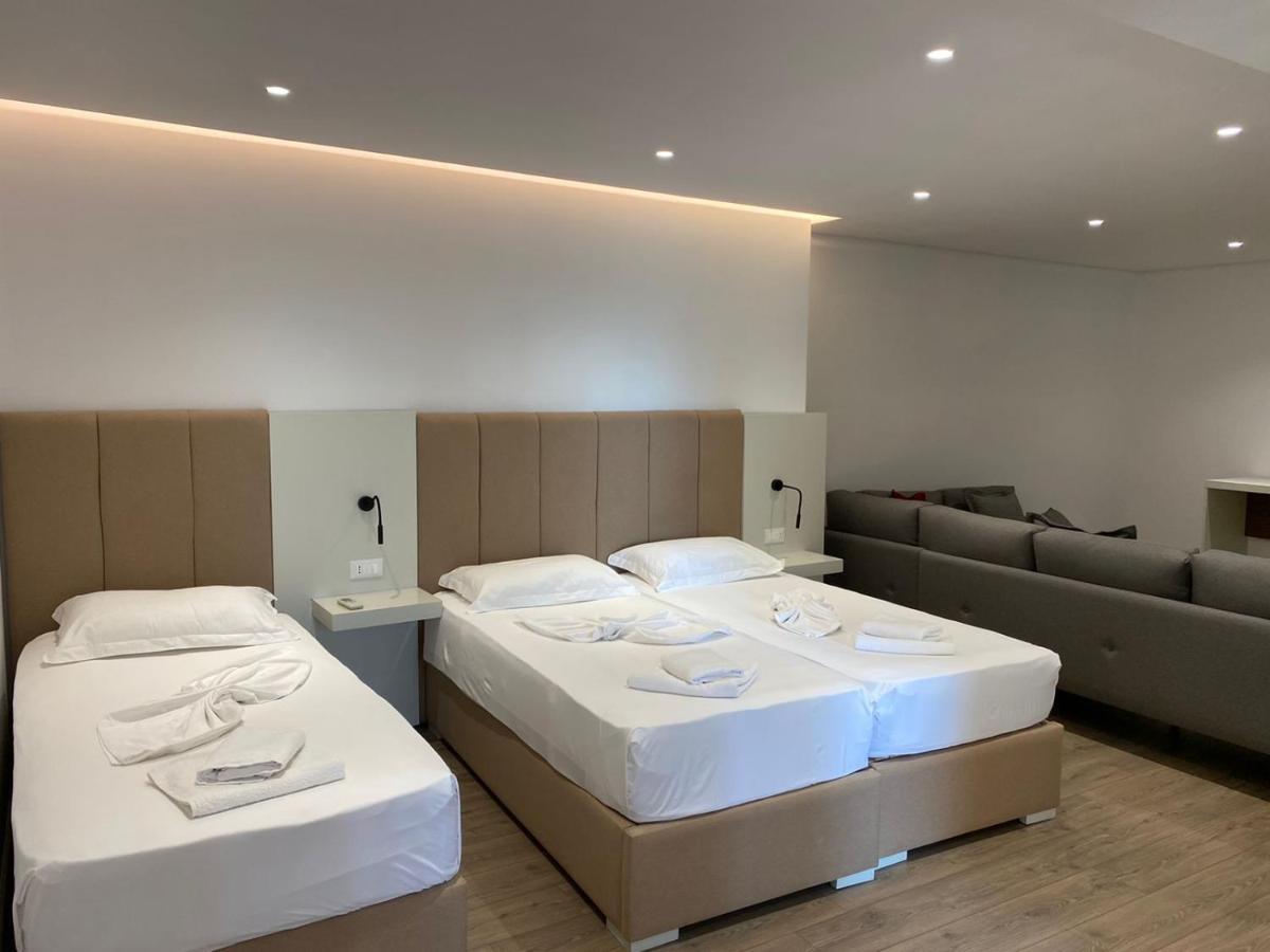 סרנדה Eval Hotel מראה חיצוני תמונה