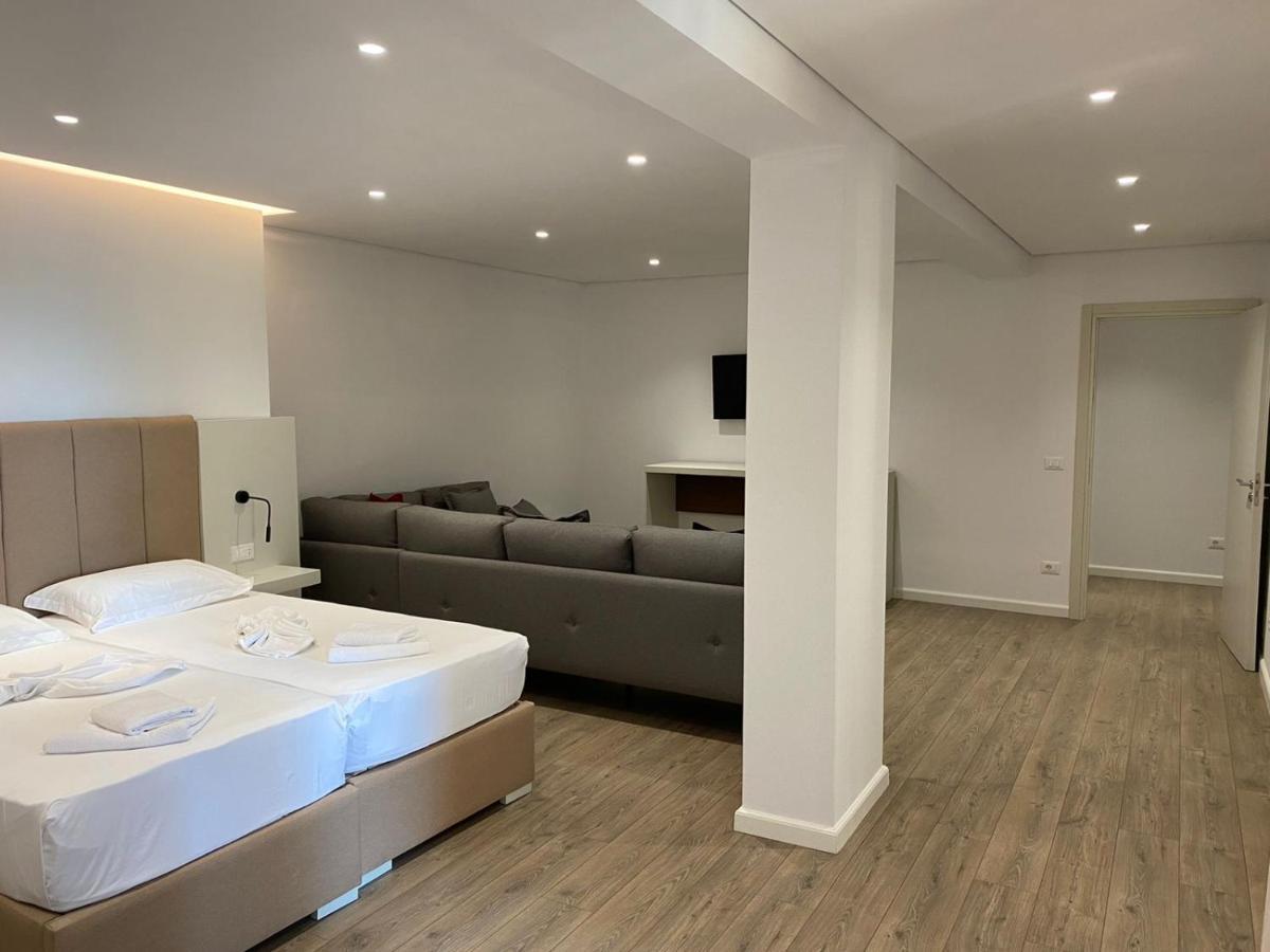 סרנדה Eval Hotel מראה חיצוני תמונה