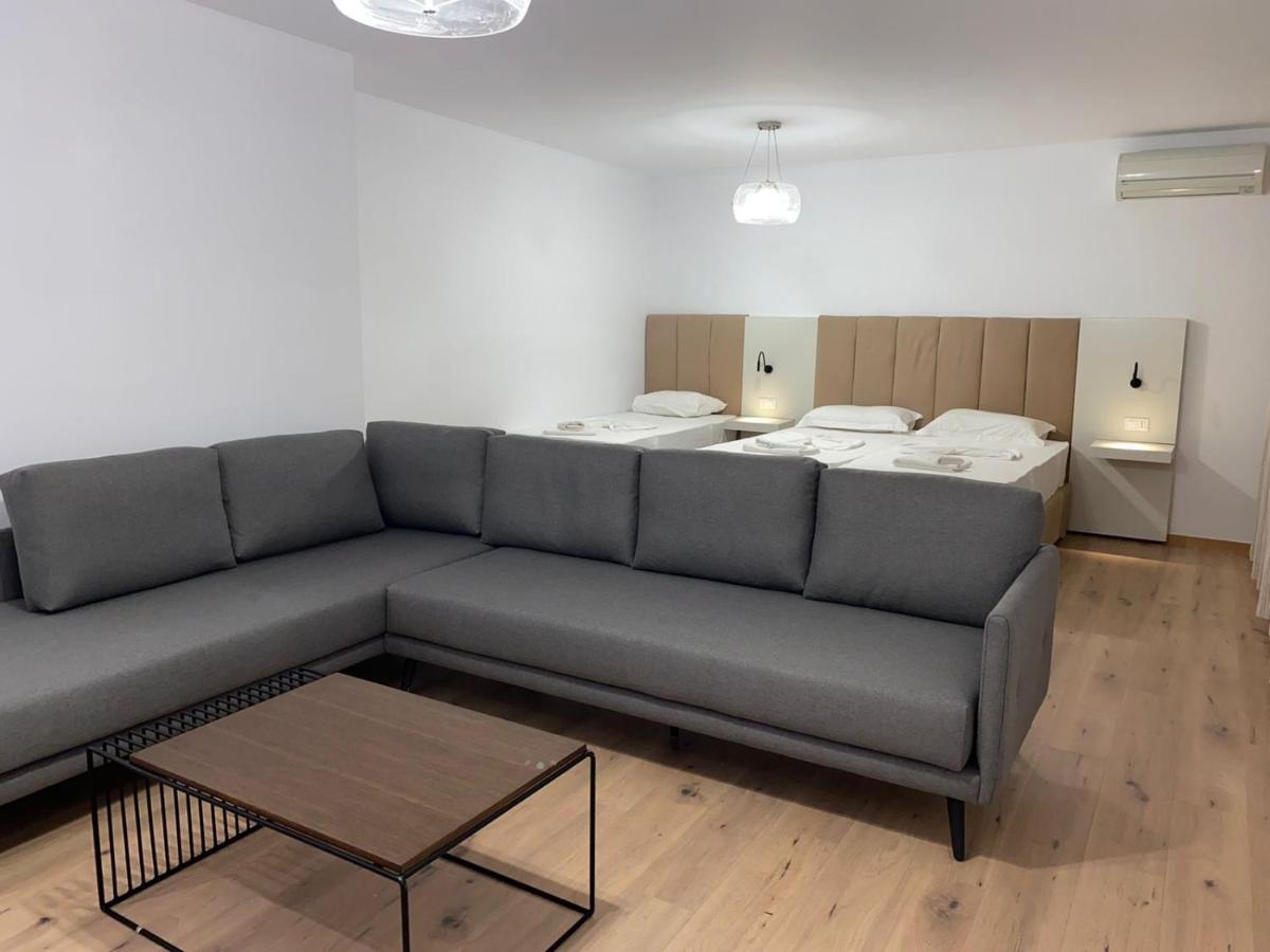 סרנדה Eval Hotel מראה חיצוני תמונה
