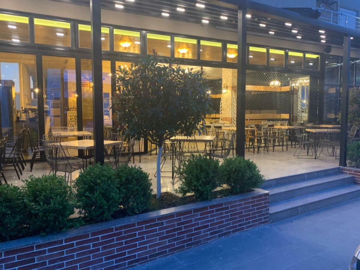 סרנדה Eval Hotel מראה חיצוני תמונה