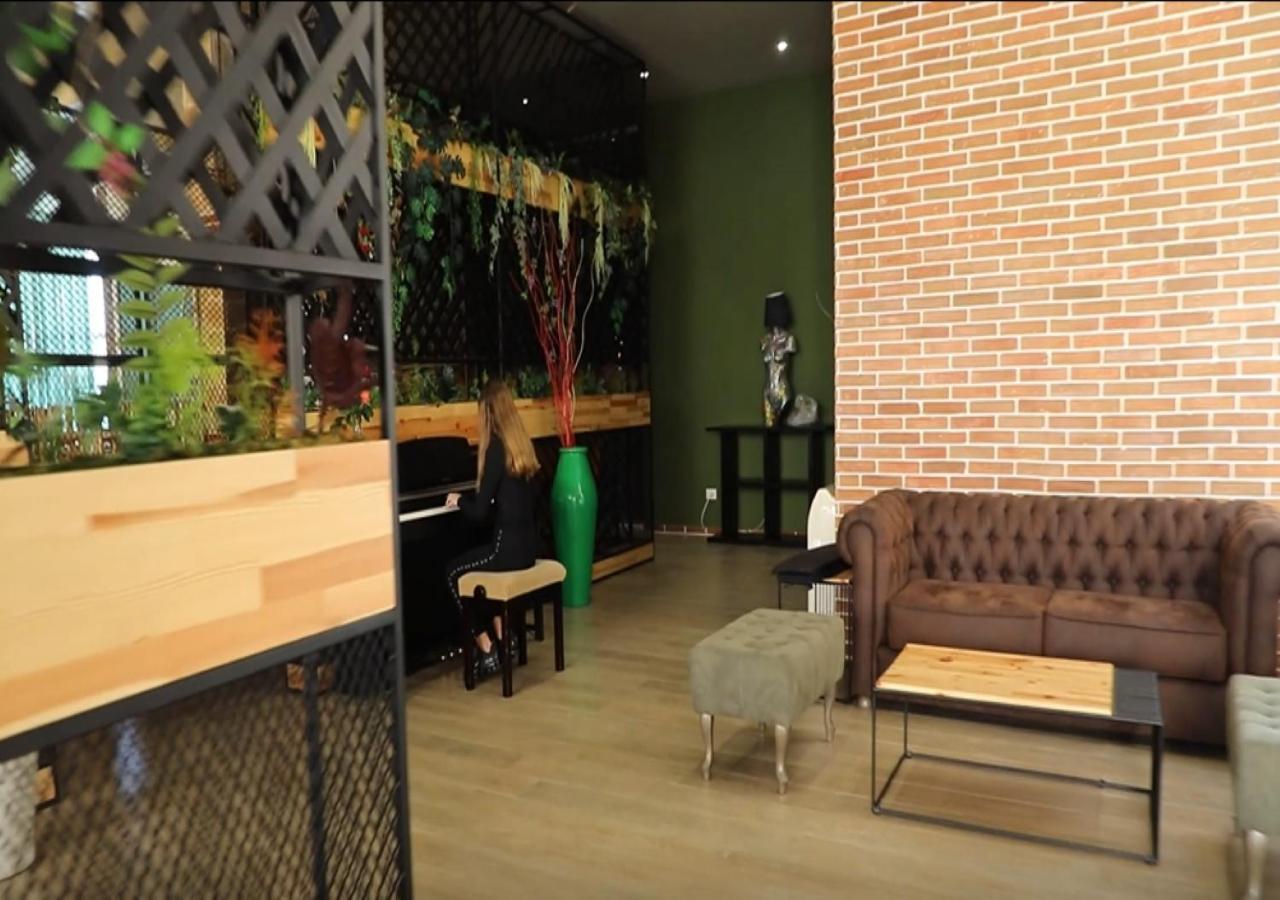 סרנדה Eval Hotel מראה חיצוני תמונה
